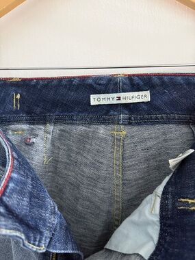 Tommy Hilfiger Indigo denim jeans.  Falls at ankle.  Very good condition